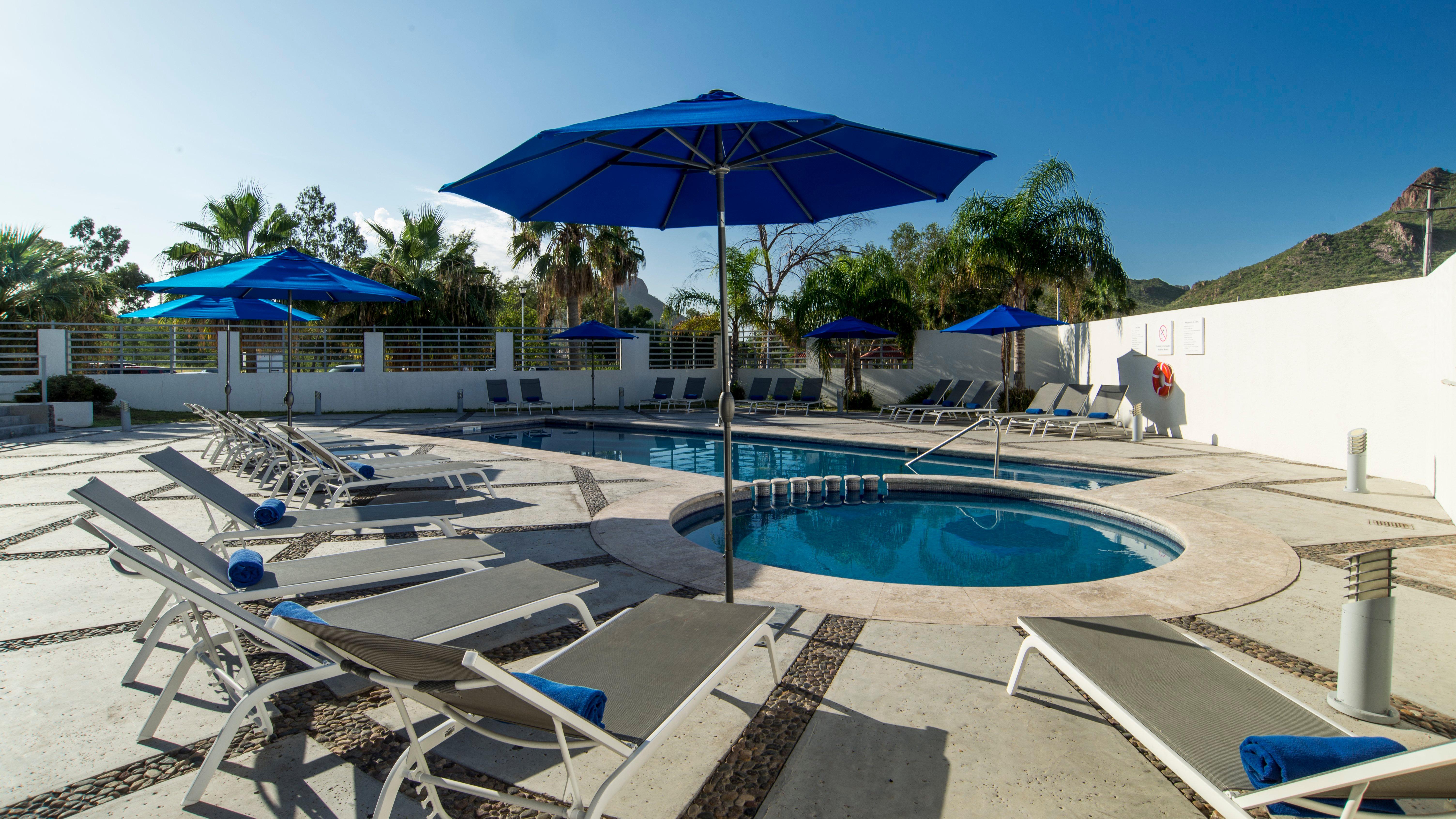 Holiday Inn Express Guaymas By Ihg Экстерьер фото Hotel's pool