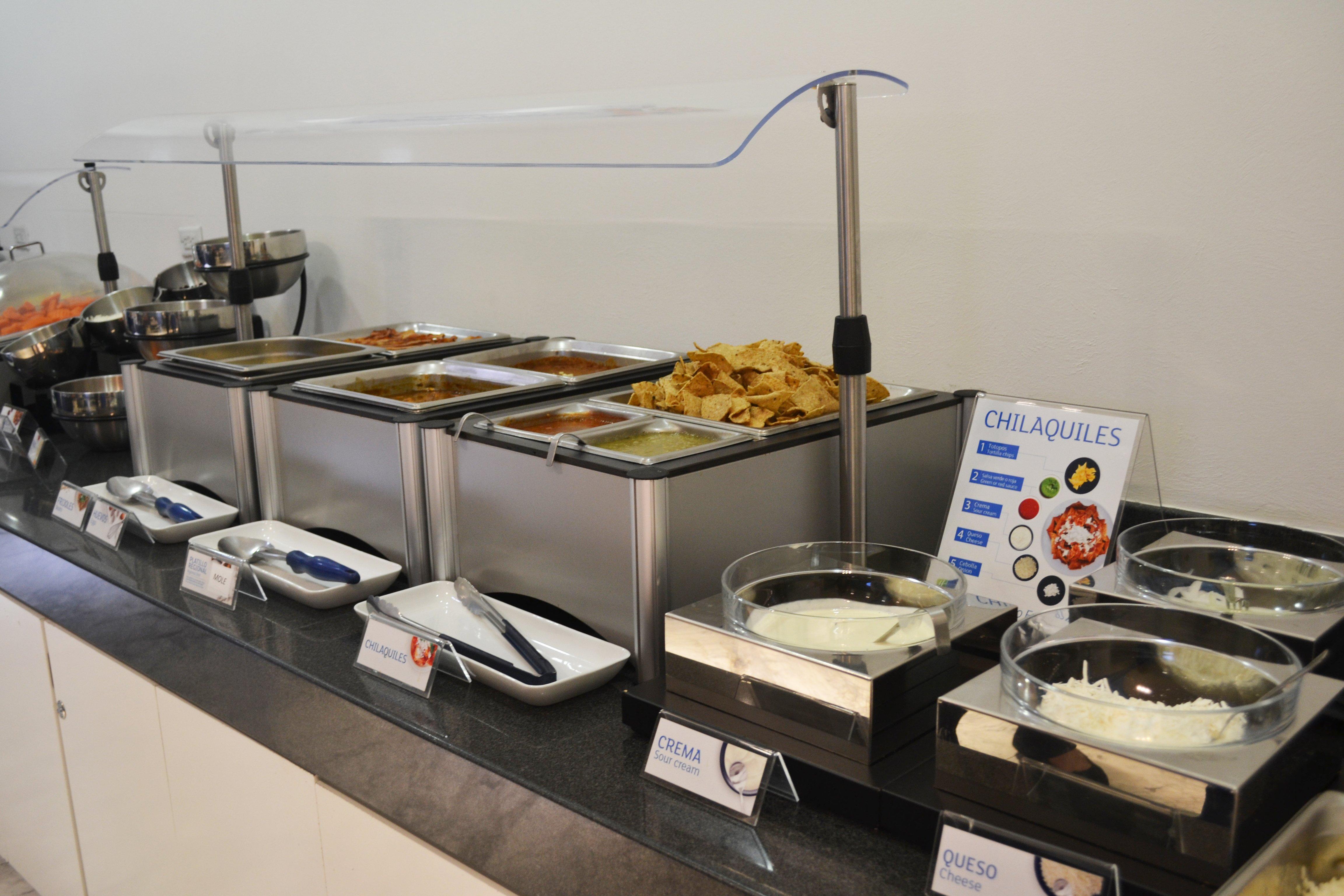 Holiday Inn Express Guaymas By Ihg Экстерьер фото A chafing dish with a pump