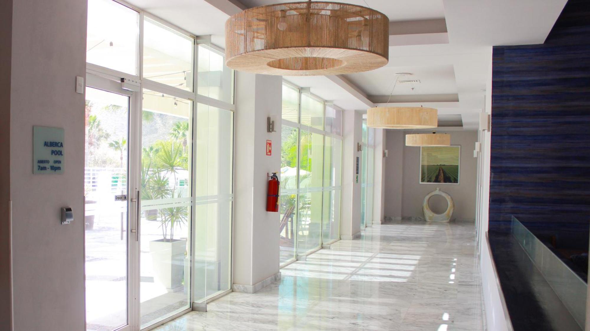 Holiday Inn Express Guaymas By Ihg Экстерьер фото Interior of the hotel